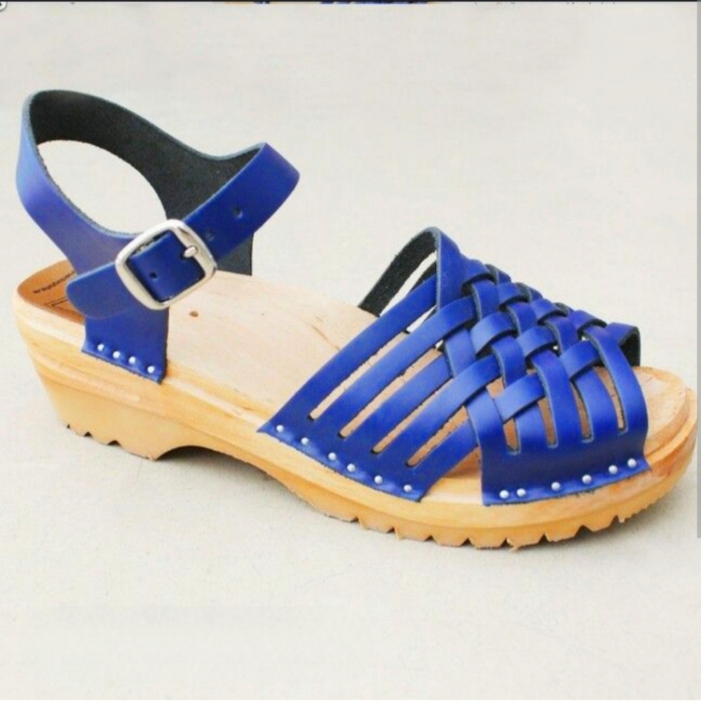 Troentorp Anna clog sandal in royal blue size 38. Fits US size 8/8.5
